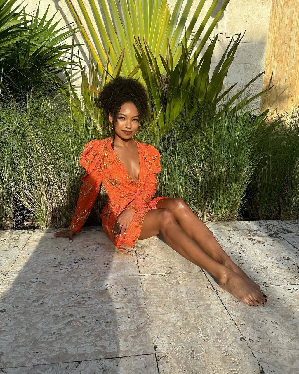 Logan Browning Feet